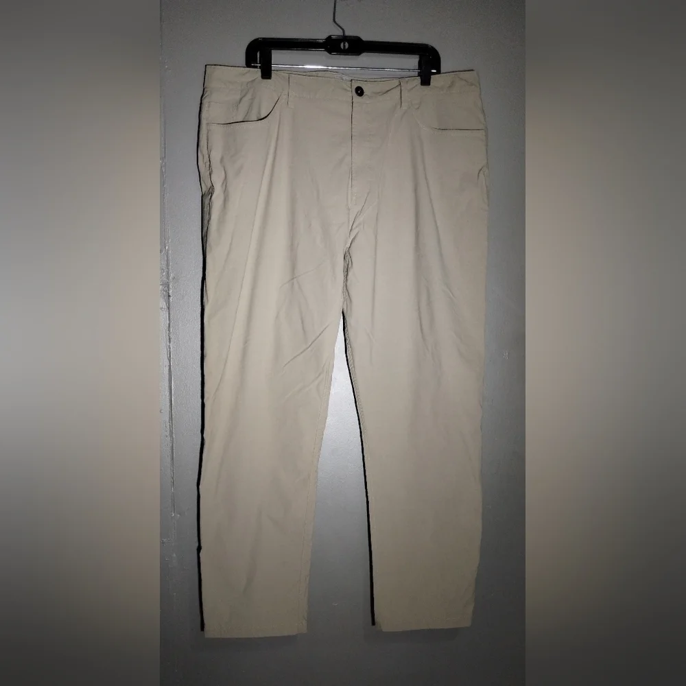 The North Face Men's Khaki Chinos  (40)